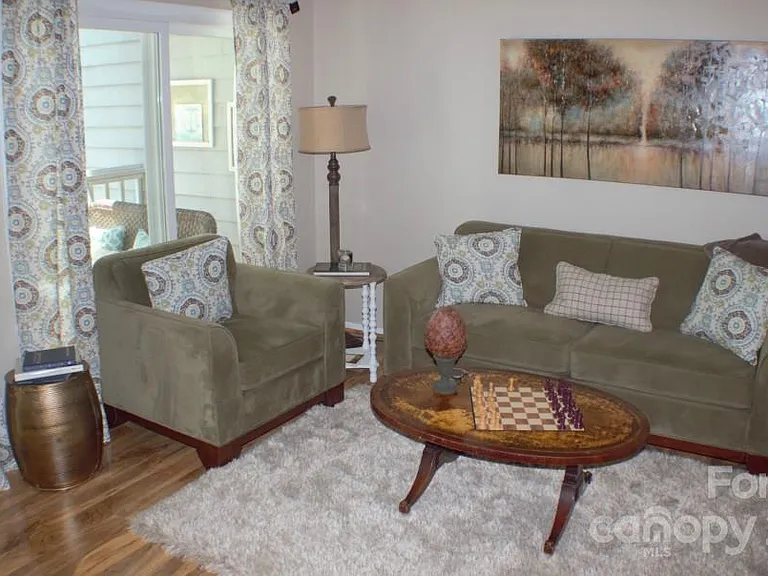 Fully furnished with lots of windows