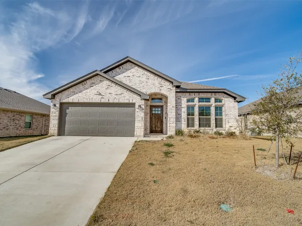 1402 Dry Creek Dr, Cleburne, TX 76033
