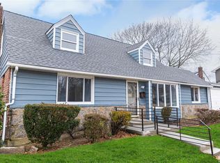 1865 Oliver Ave, Valley Stream, NY 11580