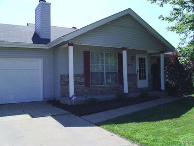 2215 Central Parkway Dr, Florissant, MO, 63031