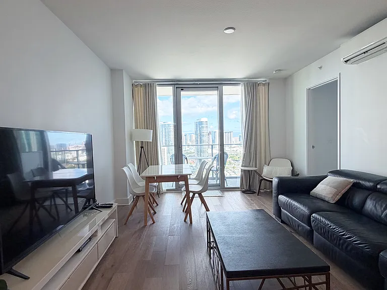 629 Keeaumoku St #2910 — Photo 9