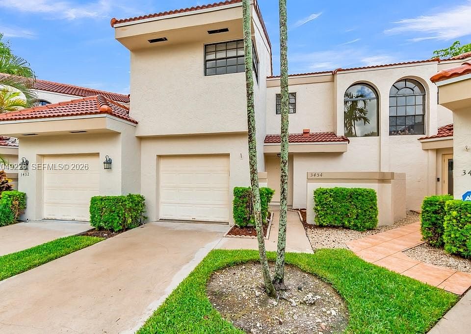 1st image of 3454 Laurel Oaks Ln