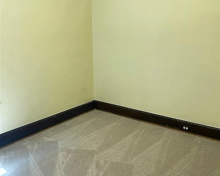 3930 Trumbull St #2 — Photo 14