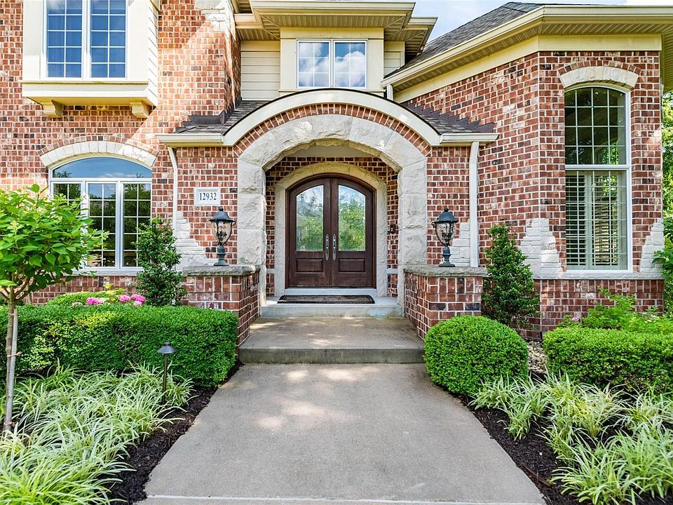 12932 Sunset Bluff Ct, Saint Louis, MO 63127 Zillow