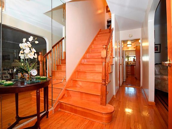 2nd image of 4032 Bruner Ave
