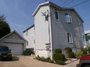 1115 E Henry St, Linden, NJ 07036