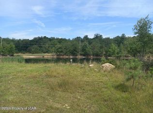 29 E Pebble Beach Dr, Hazleton, PA 18202