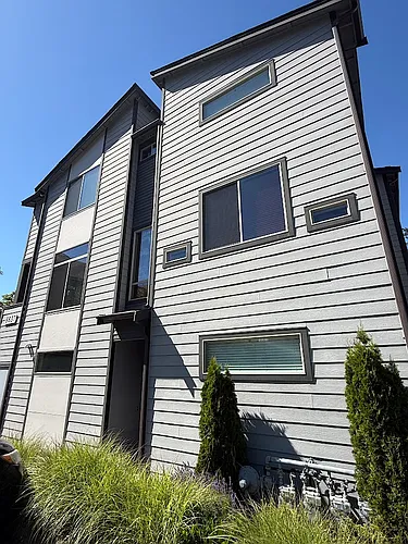 6837 NE 170th St #104 Photo 1