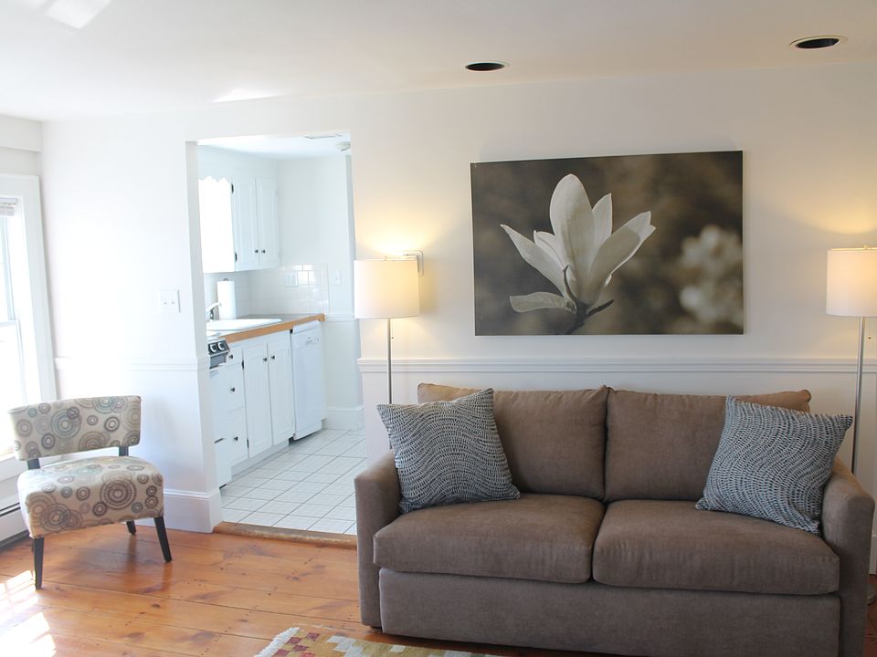 1st image of 77 Pleasant St APT 5