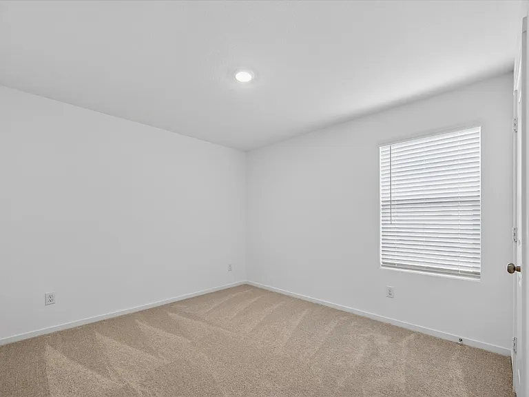1516 Prince Rd — Photo 12