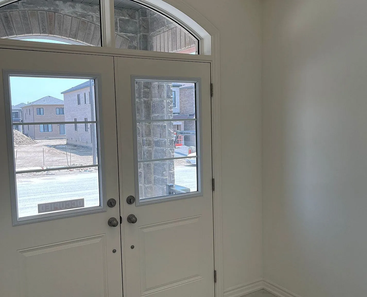 4 bed, $3,700 — Photo 3