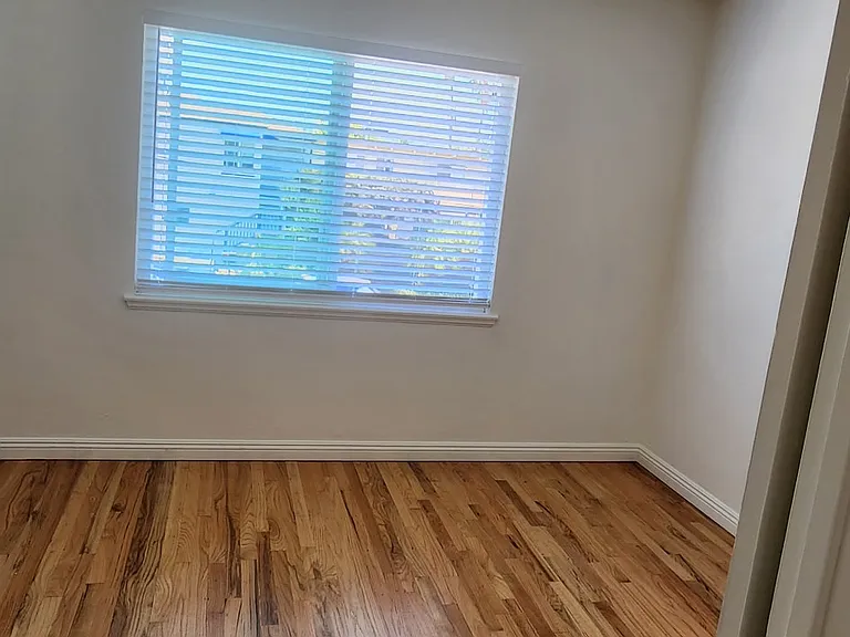 3880 Lamont St #3880 — Photo 6
