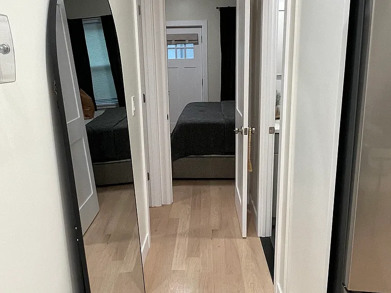 290 Clifton Ave — Photo 14