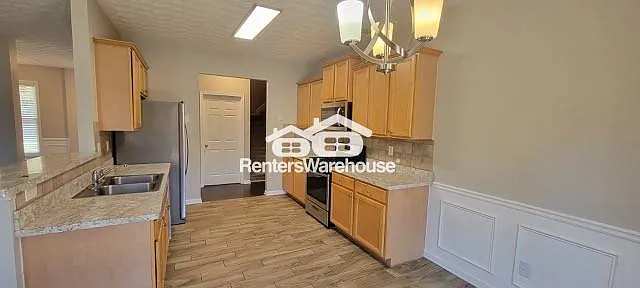 996 Maple Leaf Dr — Photo 16