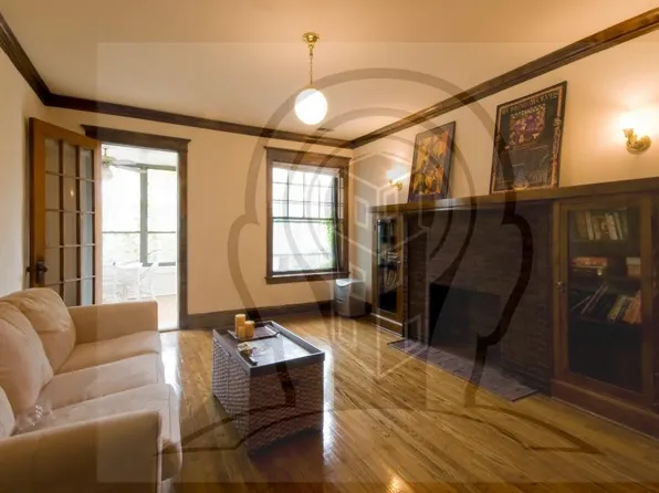 (undisclosed Address), Chicago, IL 60613