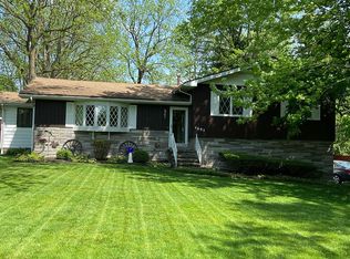 4695 Ransom Rd, Clarence, NY 14031