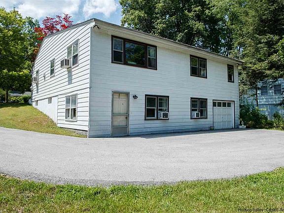 4th image of 30 N Manheim Blvd