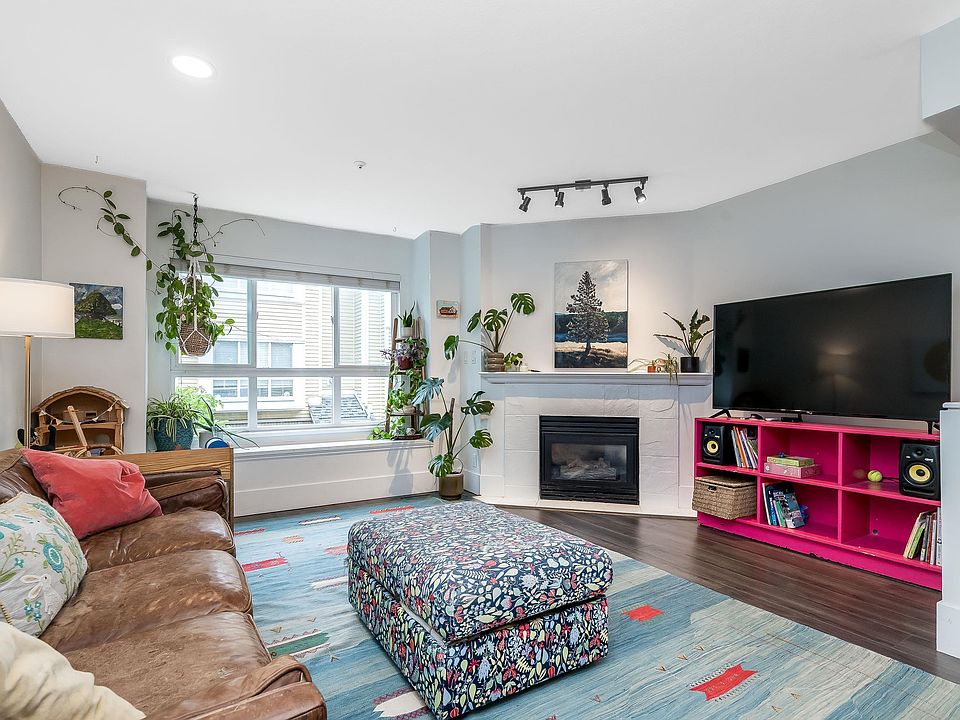 1st image of 2866 Sotao Ave