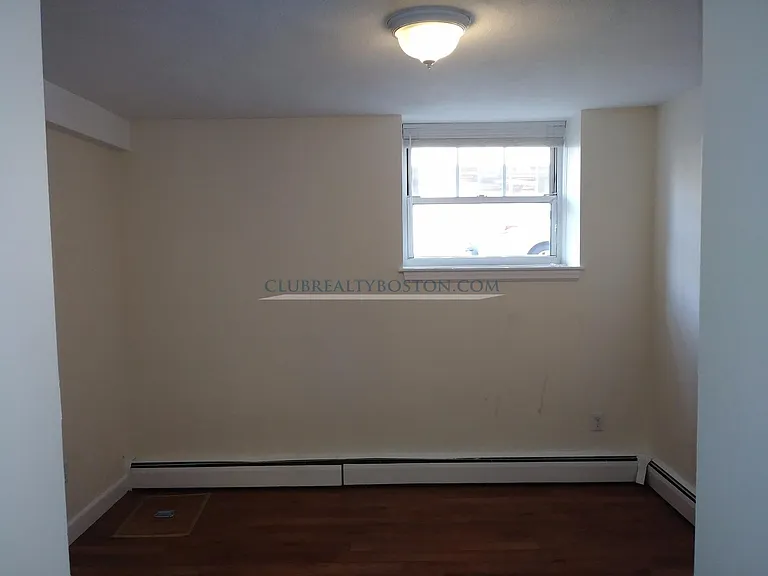 160 N Beacon St #1A — Photo 8