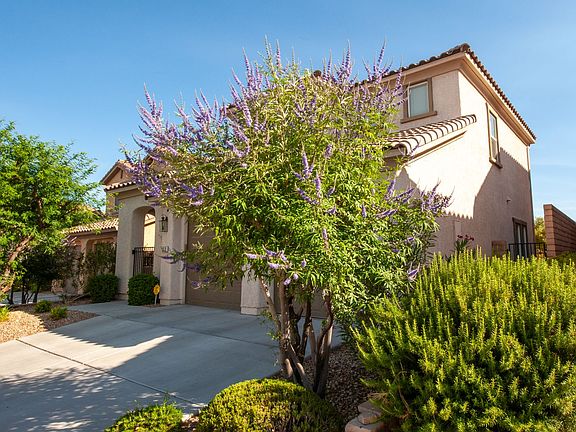 2nd image of 853 Colina Alta Pl