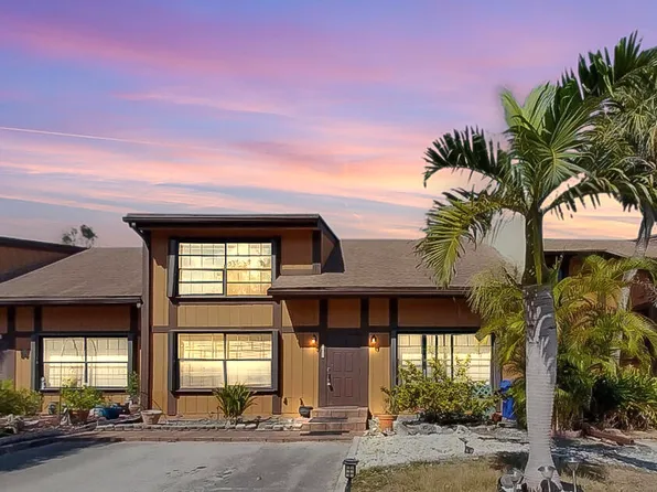 10151 Phoenix Avenue, Pembroke Pines, FL 33026