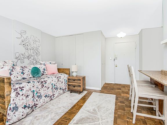 3rd image of 2500 Johnson Ave APT 20A