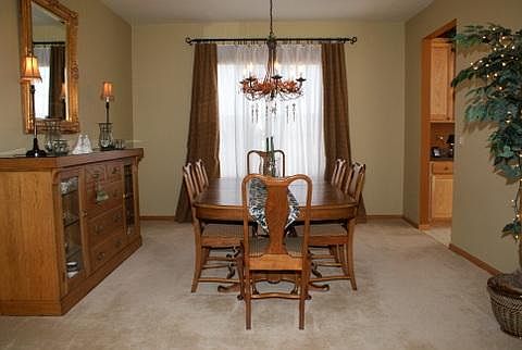 3rd image of 18817 Highfield Dr W
