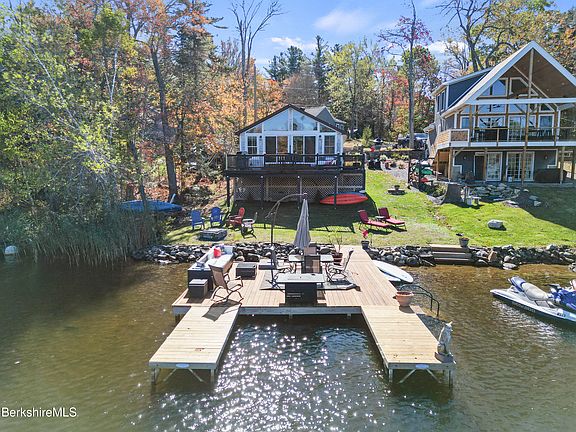 4th image of 26 & 30 Cove Ln