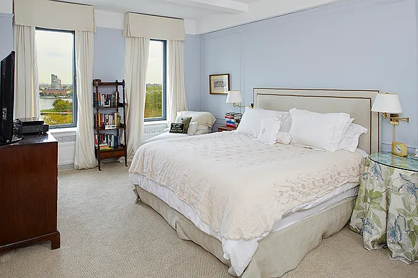 Sold by Brown Harris Stevens | media 15