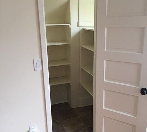 3rd image of 3947 9th Ave APT 4