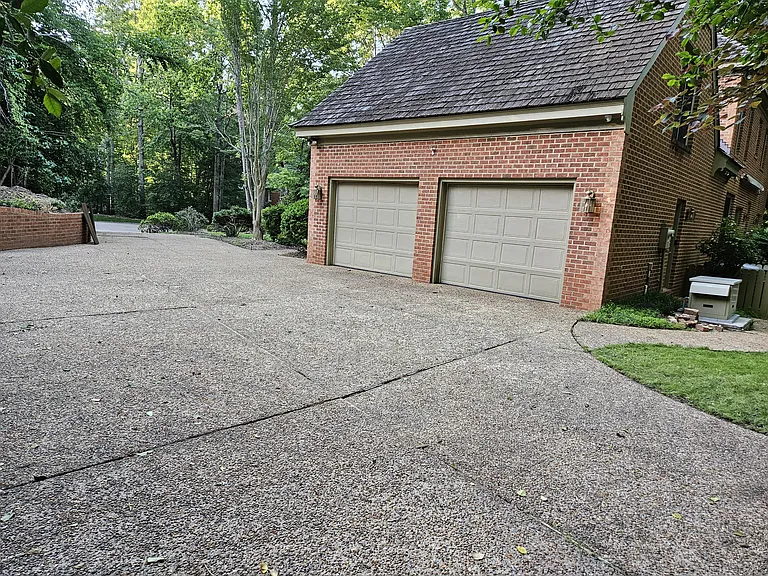 125 Woodmere Ct — Photo 36