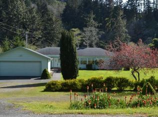 28178 Mateer Rd, Gold Beach, OR 97444