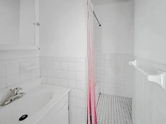 Rented by Metropolitan Property Group | media 5