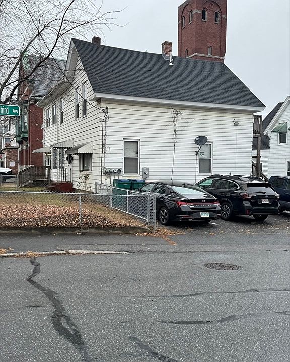 1st image of 89 Mammoth Rd