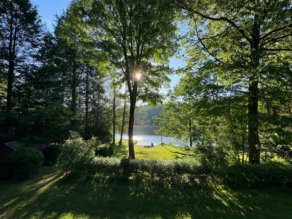 41 Crooked Trl, Woodstock, CT 06281