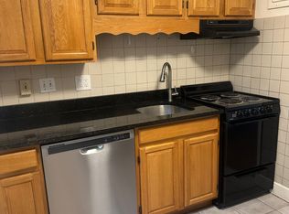 5-11 Charlesbank Rd #1, Newton, MA 02458