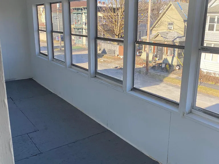 316 Grand St #4 — Photo 6