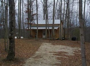 33 Deerpark Dr, Wellington, KY 40387