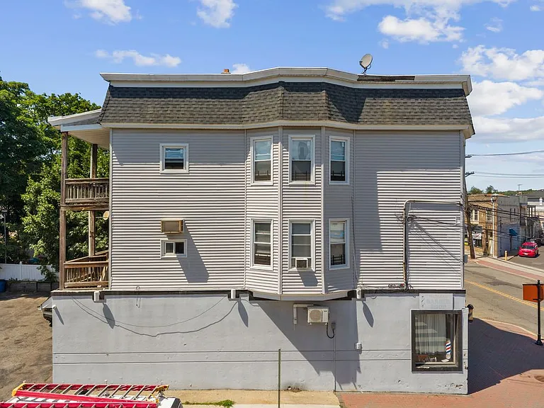 359 Belmont Ave — Photo 26