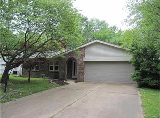 3101 Mill Springs Rd, Belleville, IL 62221