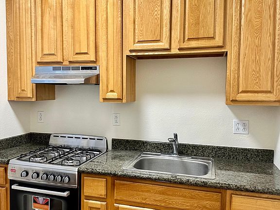 3rd image of 201 Dolores St APT 15