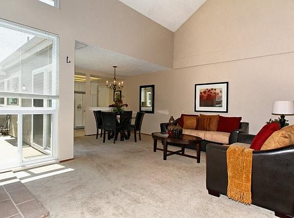 5th image of 5640 Strawflower Ln