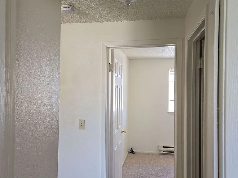 2049 SW 6th Ave — Photo 6