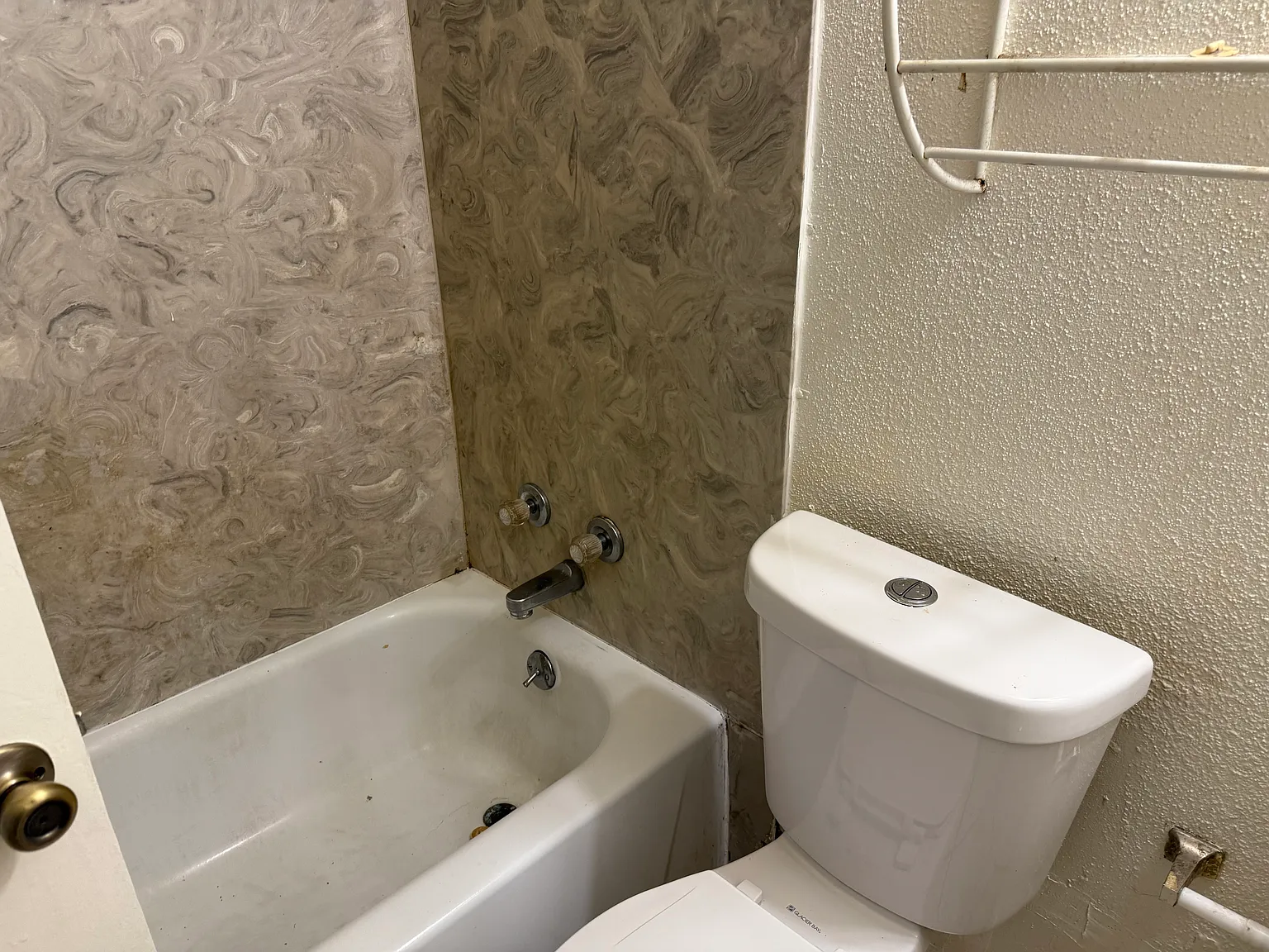 325 District Dr — Photo 4