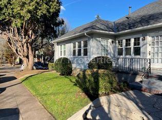 Vintage 1BD I 1BA Unit - Hawthorne Belmont!, Portland, OR 97214