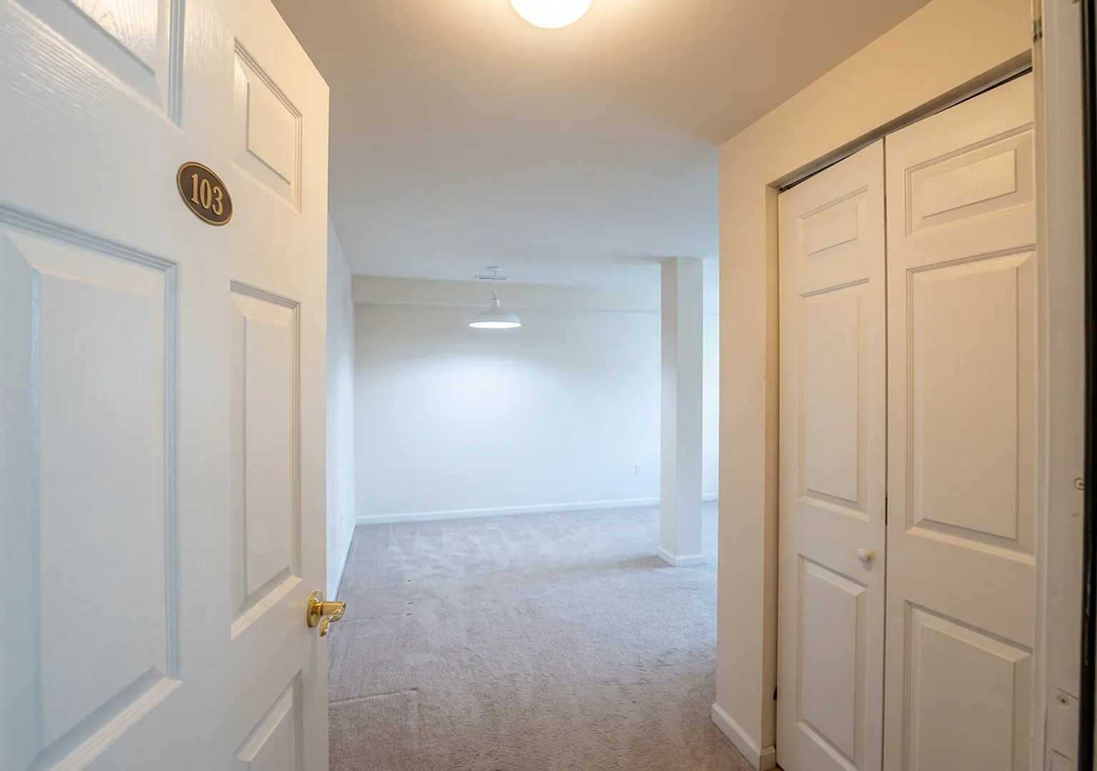 1 Bed 1 Bath Close To Downtown Freeport! — Photo 1