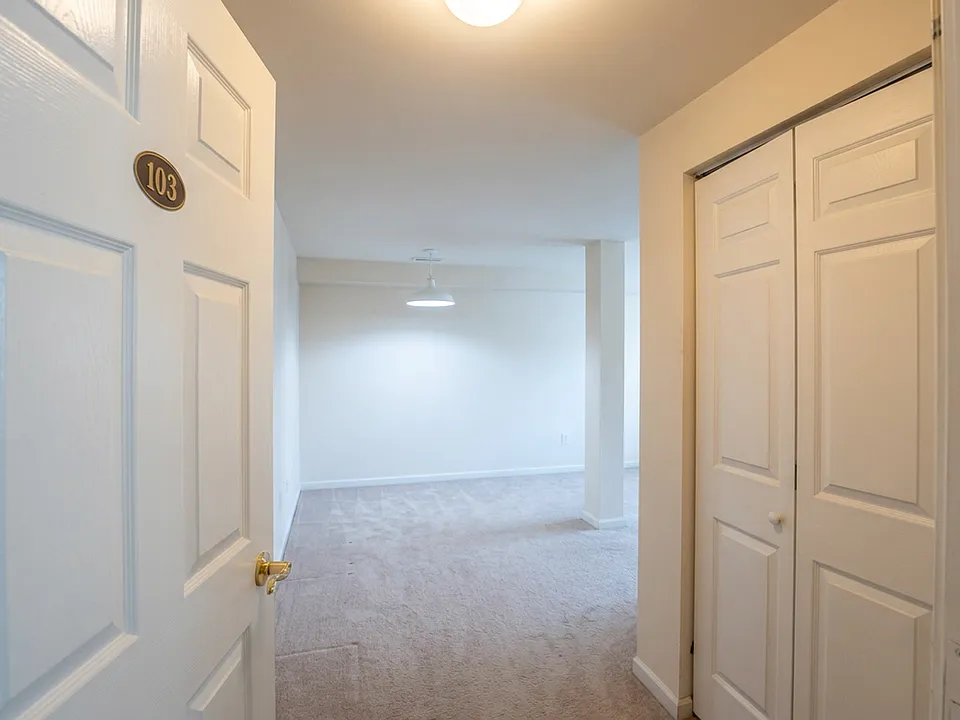 181 Lower Main St