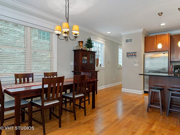 5th image of 3316 N Clifton Ave #1