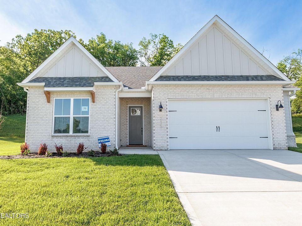 1st image of 235 Clover Cir
