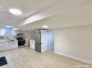 373 Creek Path Ave #2, Oakville, ON